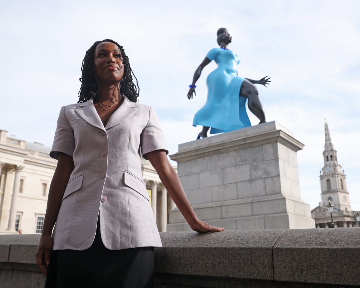Tschabalala Self with her sculpture