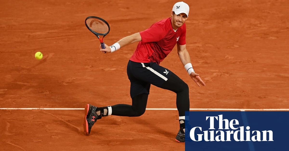 French Open: Andy Murray caught cold by Stan Wawrinka in straight-sets defeat