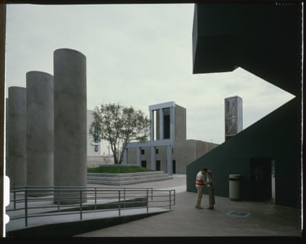 Picture of law school campus