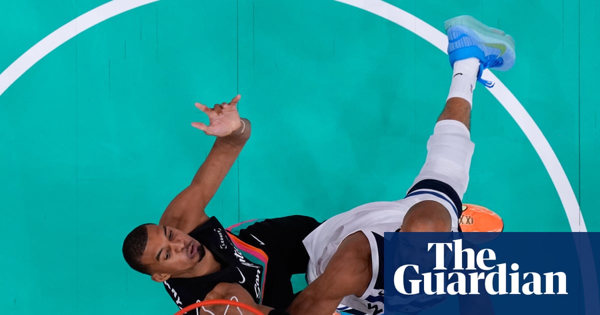 Wemby Cheated? Wolves Say Refs Was Sleepin' on Goaltends