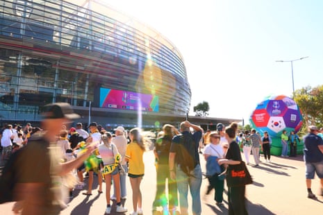 Crowds are growing at Perth Stadium ahead of the opening match.