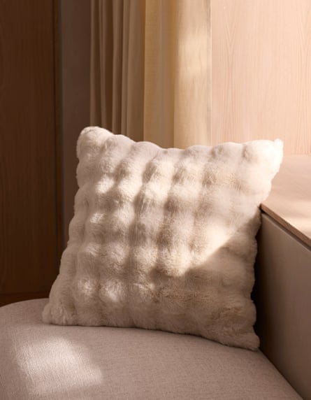 Cozy Earth Bubble Cuddle Pillow