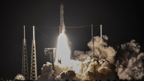 Moon-bound Vulcan rocket successfully launches into space – video