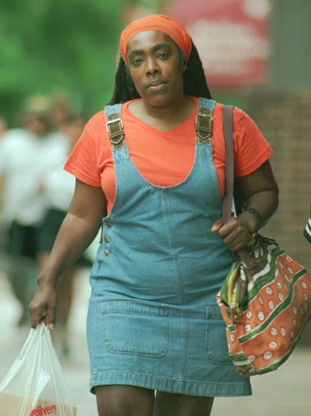 MOVE civil trial plaintiff Ramona Africa enters the federal courthouse in Philadelphia, Monday June 10, 1996. Closing arguments took place Monday in the seven-week trial over the fatal May 13, 1985 bombing of the MOVE rowhouse.