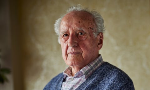 Ivor Perl, a 91-year-old survivor of Auschwitz
