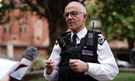 Met police chief praises ‘professional’ conduct of officer in antisemitism row