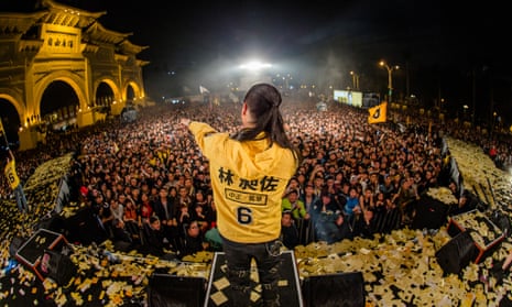 Freddy Lim rocks the crowds in Liberty Square, Taipei.