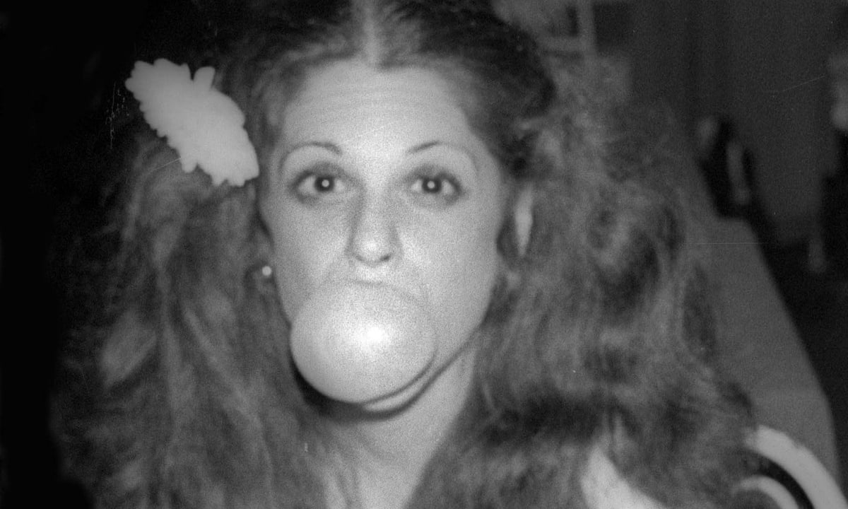 did gilda radner smoke cigarettes Radner: The Face of 1970s Comedy Nice pic that I've never