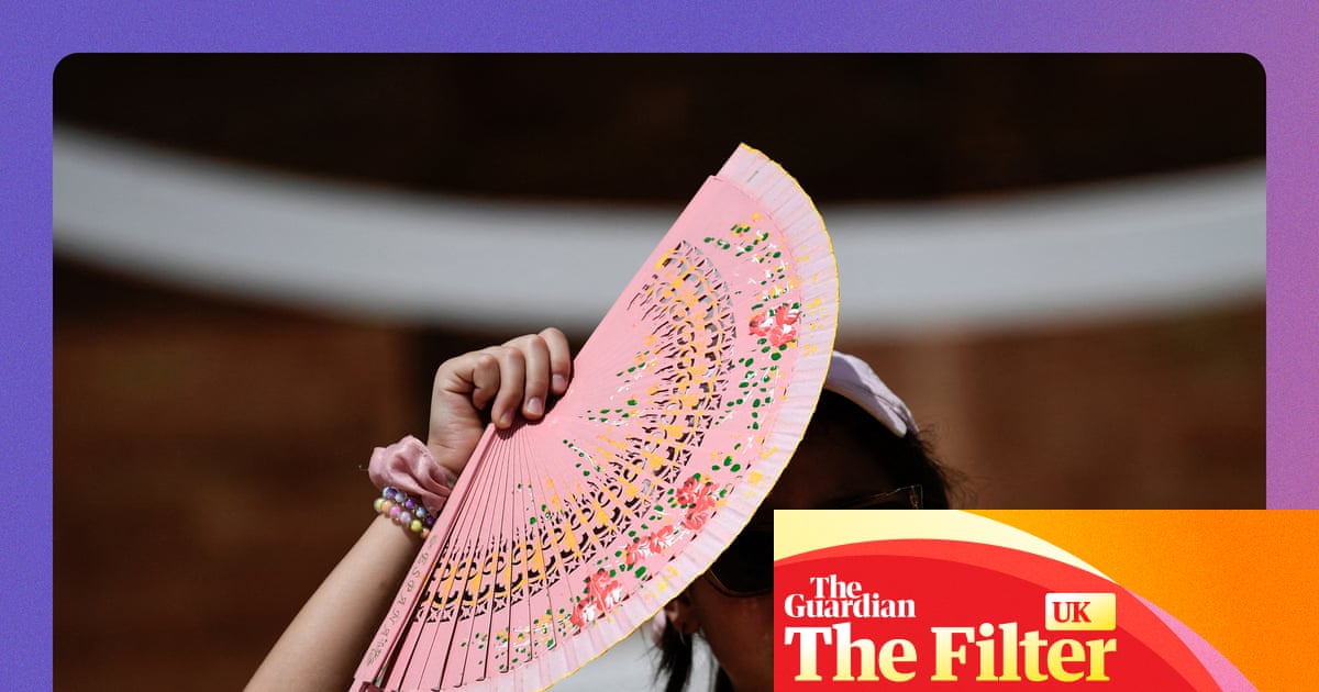 El humilde pericón plegable es el complemento más chic (y refrescante) de este verano: aquí tienes 15 de los mejores | Moda El humilde pericón plegable es el complemento más chic (y refrescante) de este verano: aquí tienes 15 de los mejores | Moda