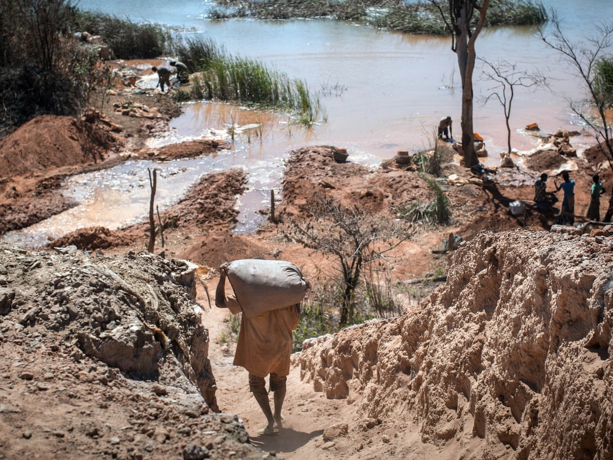 Children As Young As Seven Mining Cobalt Used In Smartphones Says Amnesty Employment The Guardian Children As Young As Seven Mining Cobalt Used In Smartphones Says Amnesty Employment The Guardian