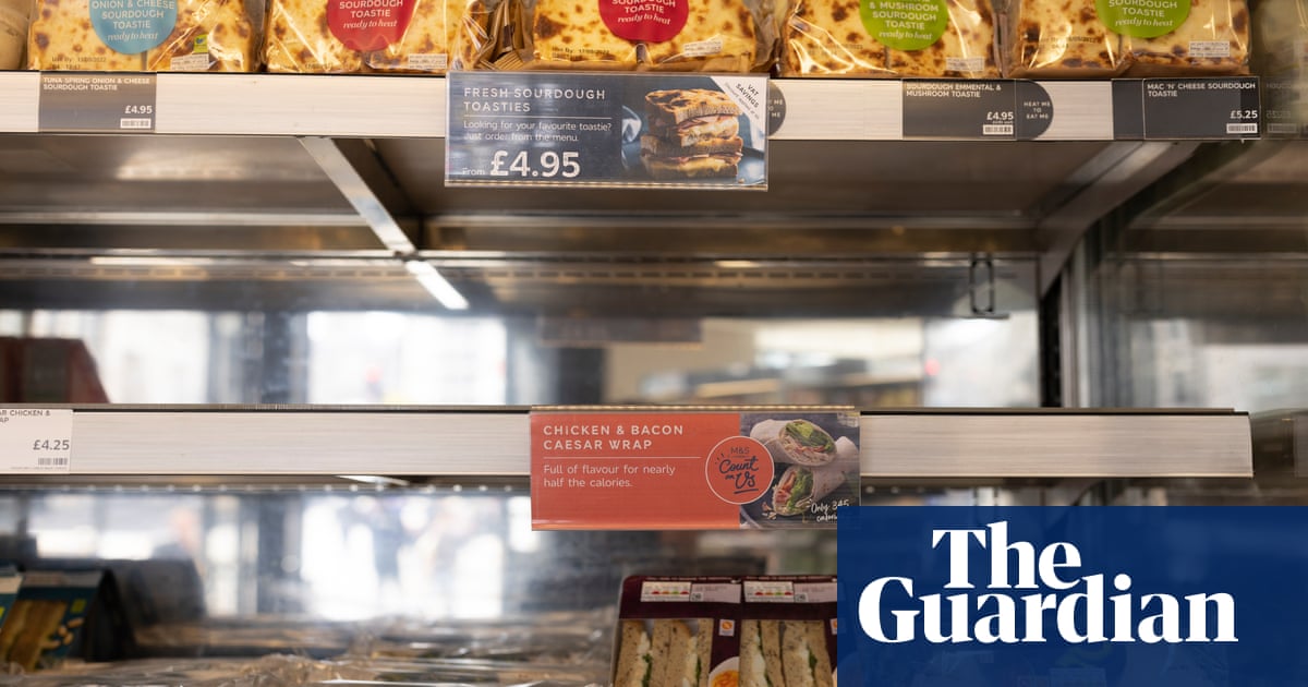 UK supermarkets recall cooked chicken in salmonella scare