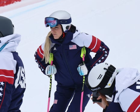 Vonn concentrates ahead of an alpine ski.