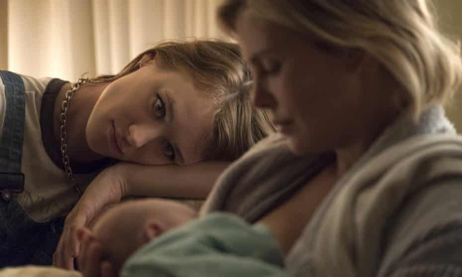 Great couple … Mackenzie Davis, left, and Charlize Theron in Tully.