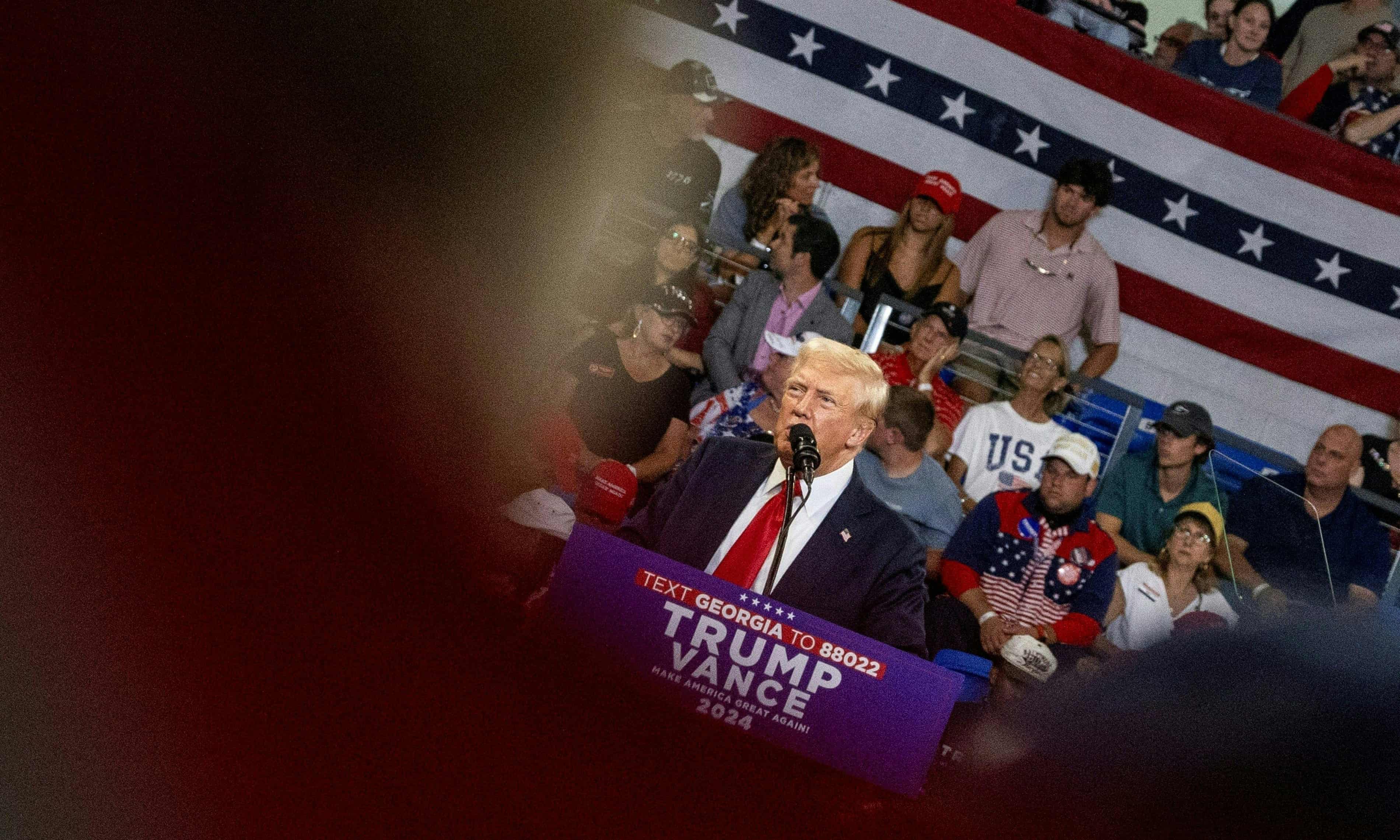 Judge rejects Trump effort to dismiss 2020 federal election subversion case (theguardian.com)