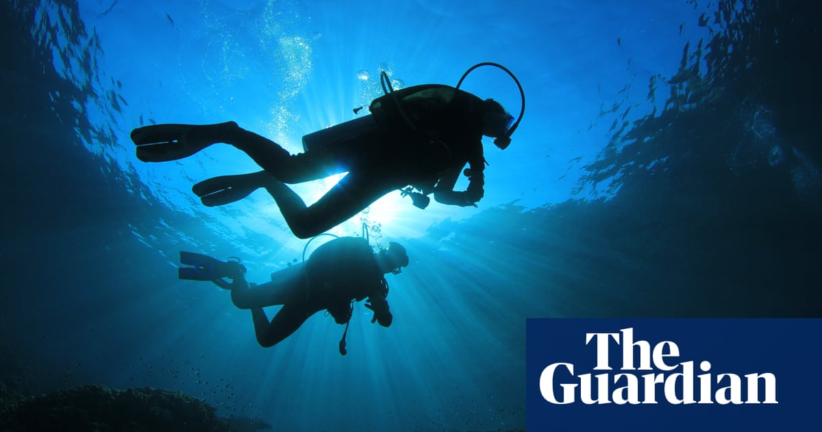 Karl Bareham: British music producer who died when diving off Byron Bay may have suffered alcohol withdrawal, inquest hears Karl Bareham: British music producer who died when diving off Byron Bay may have suffered alcohol withdrawal, inquest hears