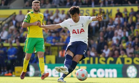 Son Heung-min scores Tottenham’s fourth at Carrow Road.
