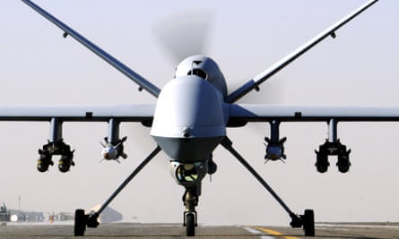 Dron Brytyjskich Królewskich Sił Powietrznych.  Dron wycelował w bojowników Państwa Islamskiego w Syrii.