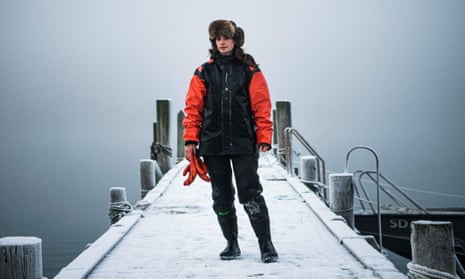 Sometimes it warms up to -5C': tips on keeping the cold out from an Antarctic scientist, Scandi oyster diver and more | Life and style | The Guardian Sometimes it warms up to -5C': tips on keeping the cold out from an Antarctic scientist, Scandi oyster diver and more | Life and style | The Guardian