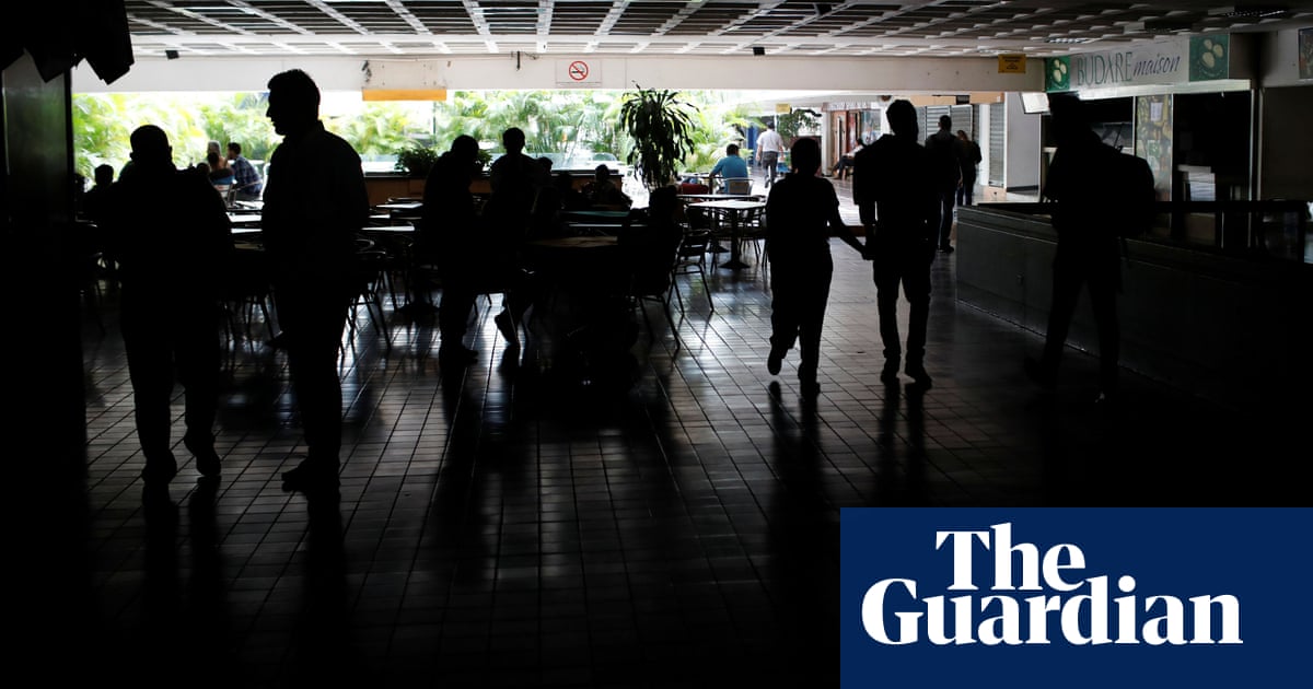Venezuela: huge power outage leaves much of country in the dark