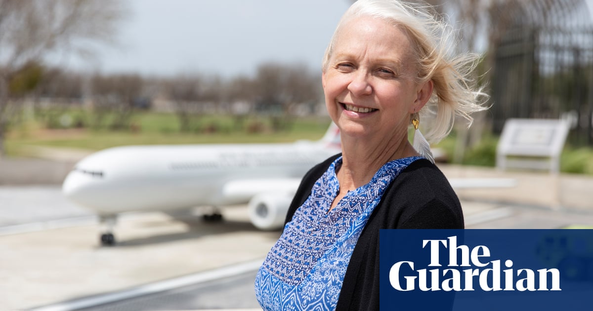 'n Nuwe begin na 60: ‘I trained to be a flight attendant – it’s the only way I could explore the world’