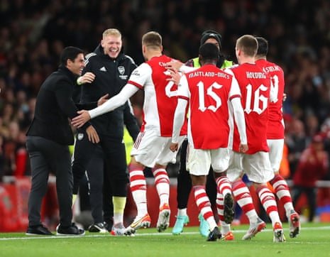 Chambers celebrates with the bench.