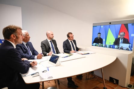 El presidente francés, Emmanuel Macron, el presidente del Consejo Europeo, Antonio Costa, el ministro de Asuntos Exteriores francés, Jean-Noël Barrot, y el ministro de Defensa francés, Sébastien Lecornu, asistieron a una videoconferencia con el presidente de Ucrania, Volodymyr Zelenskyy, y el canciller alemán, Friedrich Merz, la semana pasada.