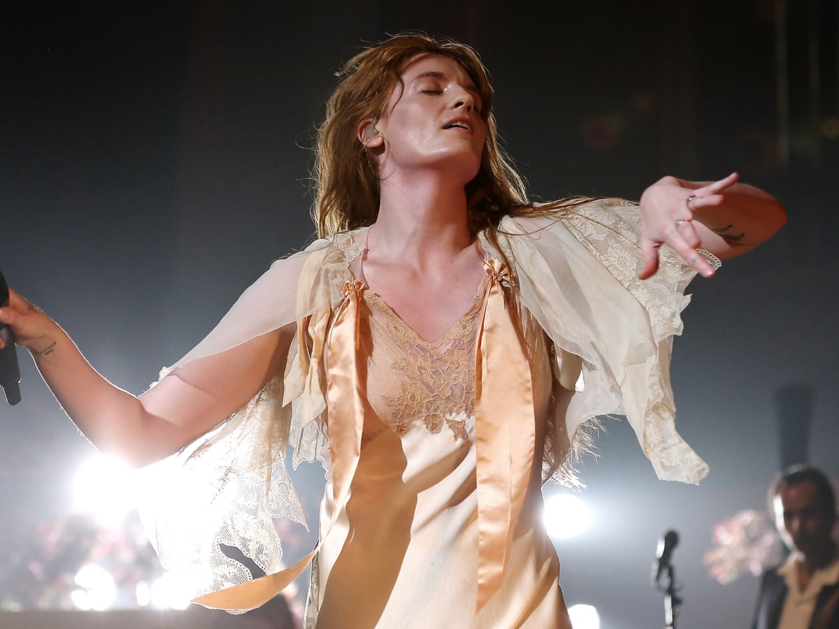Florence The Machine Review Gung Ho Diva Has Ott Down To A T Florence The Machine The Guardian Florence And The Machine Review 2022