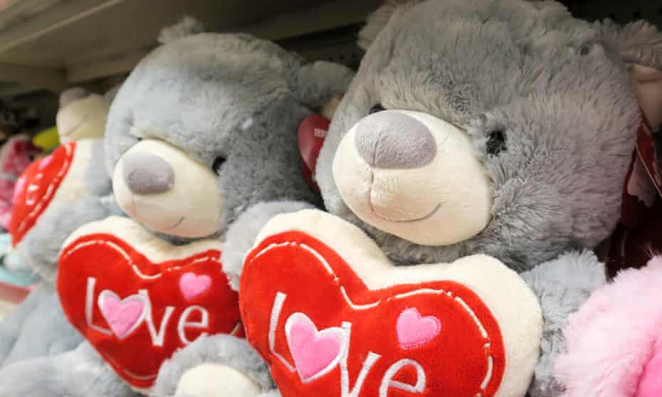 Teddies with hearts