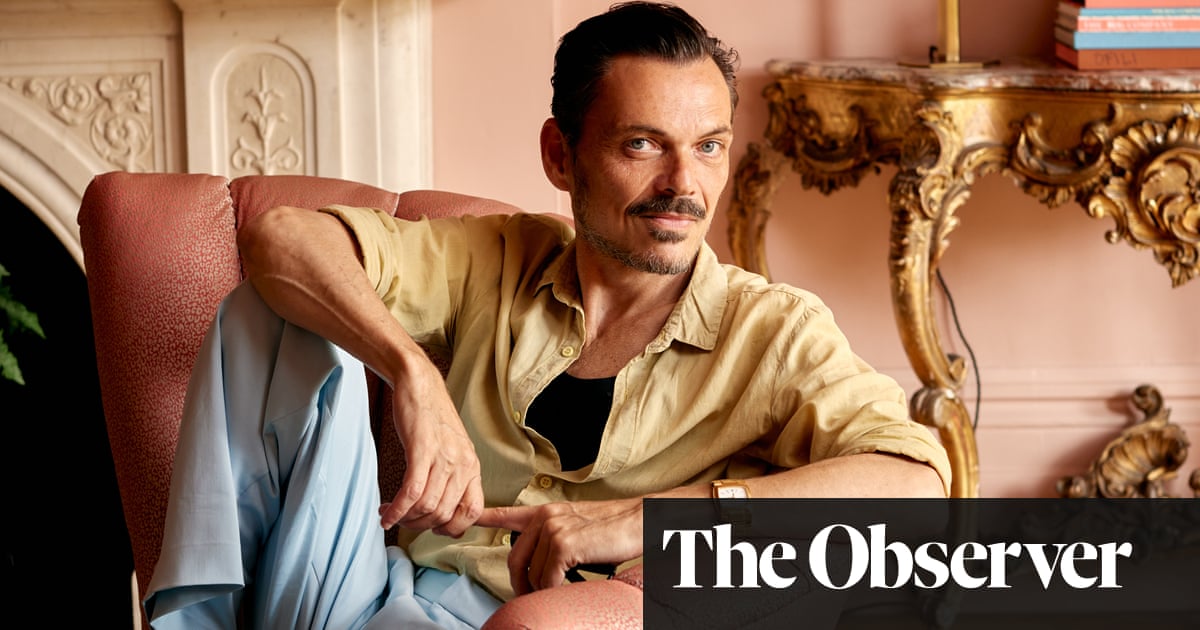 Photo of Matthew Williamson