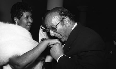 Aretha Franklin and Clive Davis at a party in New York, July 1989.