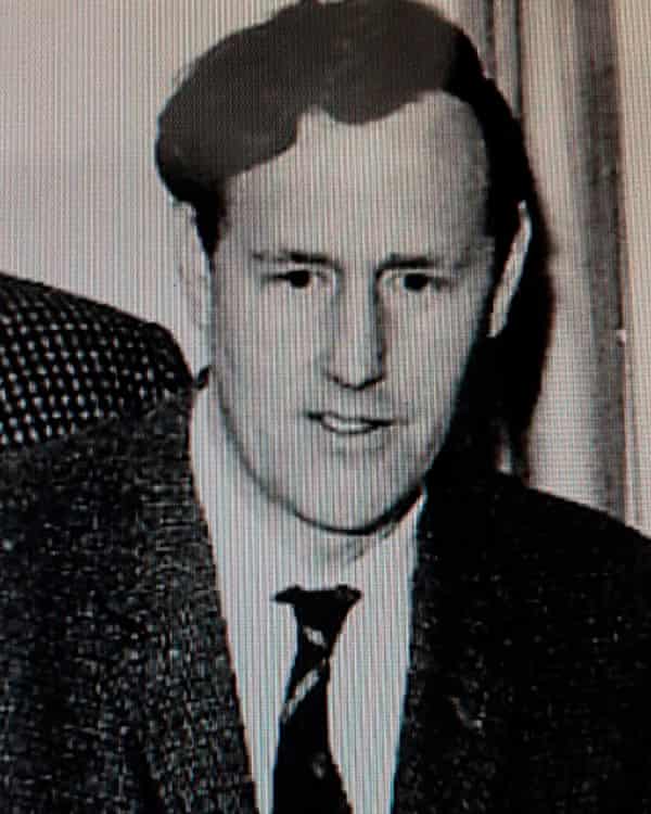 Sandy Bannerman a continué à travailler sur Craigavon après la démission du planificateur principal en 1964.