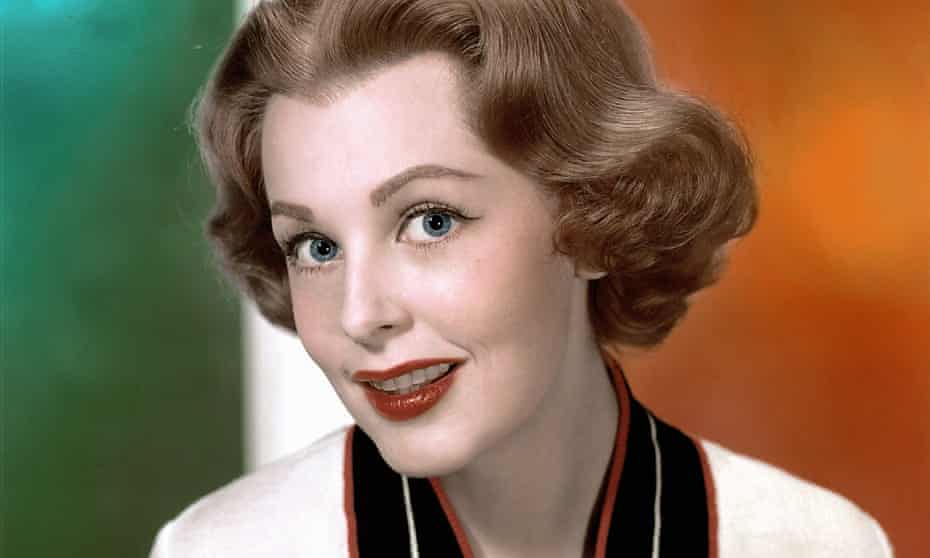 Arlene Dahl in the 1950s. Her second husband, the actor Fernando Lamas, claimed never to have seen her without makeup during the six years of their marriage.