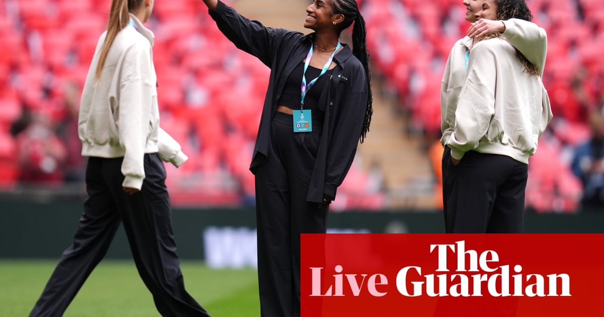 Chelsea v Manchester United: Women's FA Cup final live