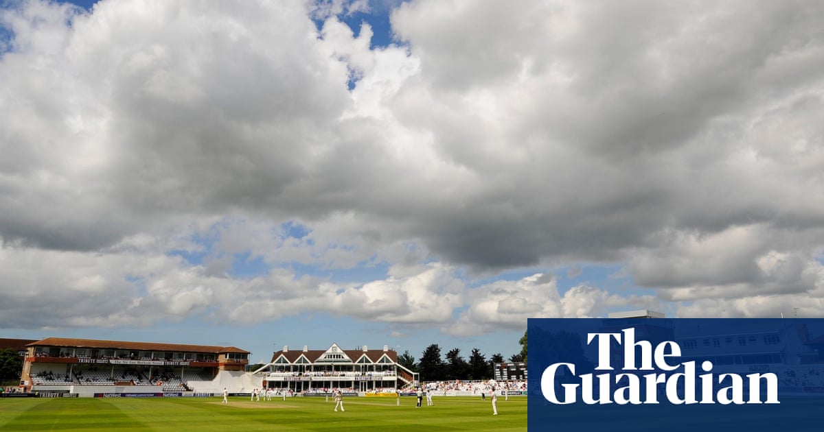 Younis Khan Looks Ageless At Somerset On Good Day For Pakistan S