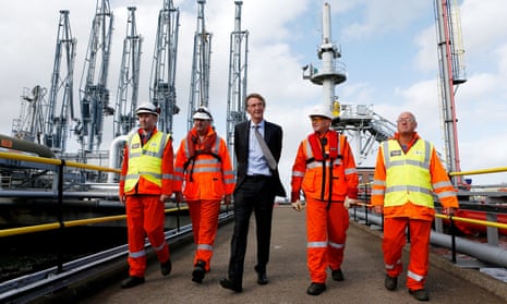 Ineos owner Jim Ratcliffe (centre)