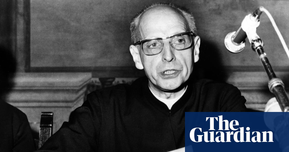 Late Jesuit global leader didn't stop known child molester from becoming priest court documents