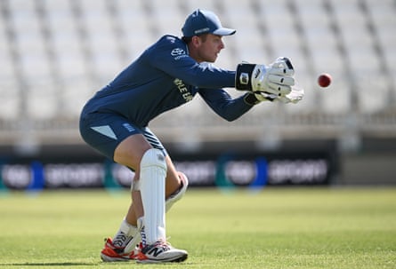 Jamie Smith, who missed the second Test after his partner gave birth, also returns to the starting XI at Trent Bridge.