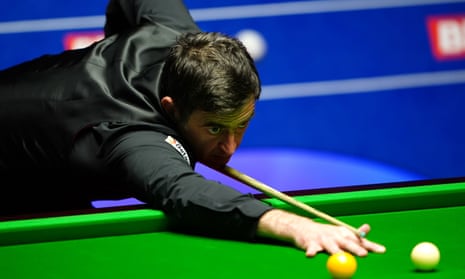 claw slope Separation Ronnie O'Sullivan rockets ahead of error-strewn Judd Trump in final | World  Snooker Championship | The Guardian