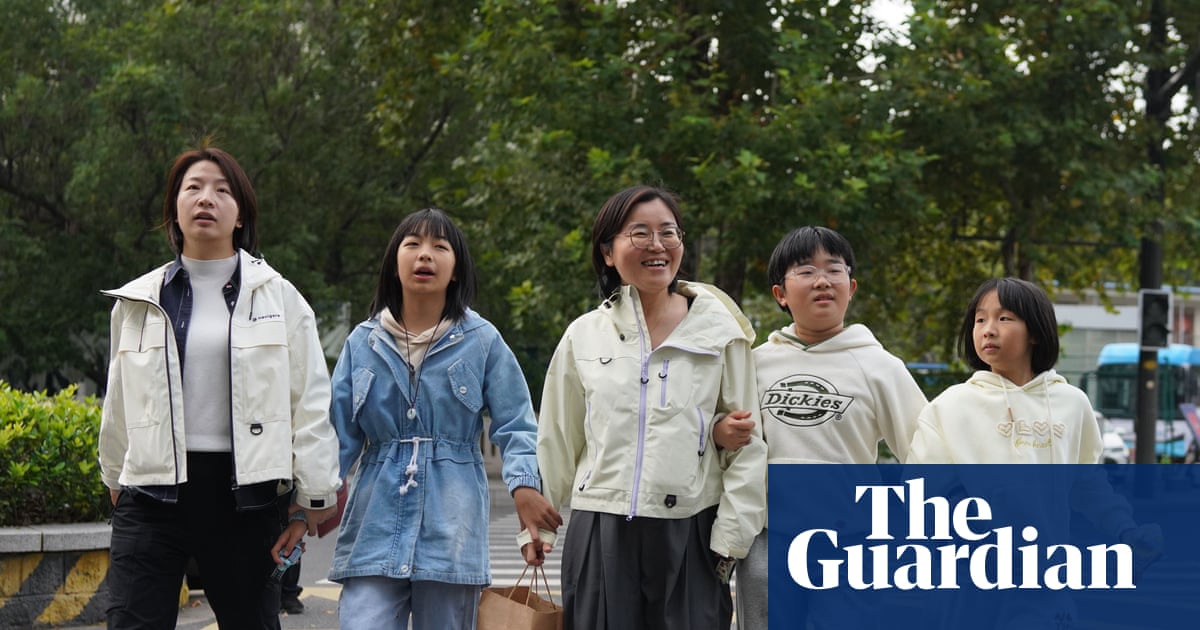 Single mothers in China find a new kind of partner – other single mothers