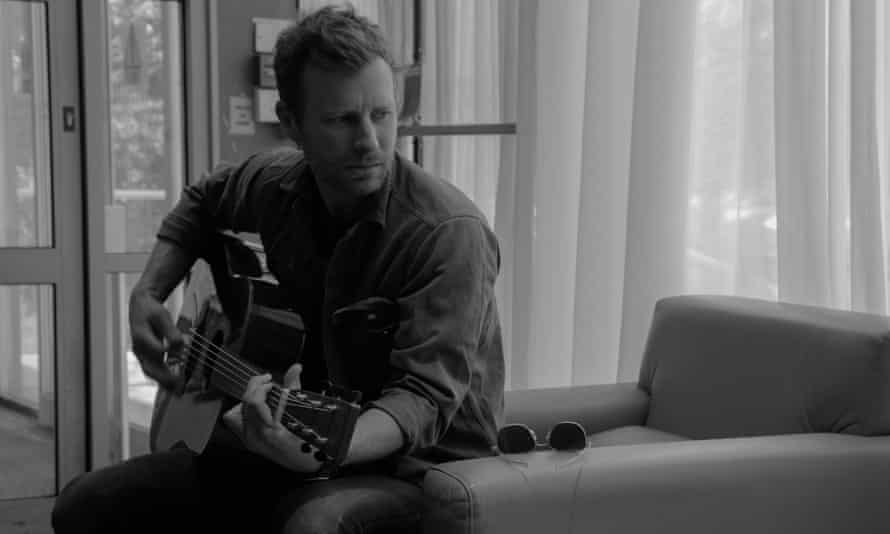 Dierks Bentley People Were Dressing Like Garth Brooks But No One Was Writing Their Own Music Country The Guardian Dierks Bentley People Were Dressing Like Garth Brooks But No One Was Writing Their Own Music Country The Guardian
