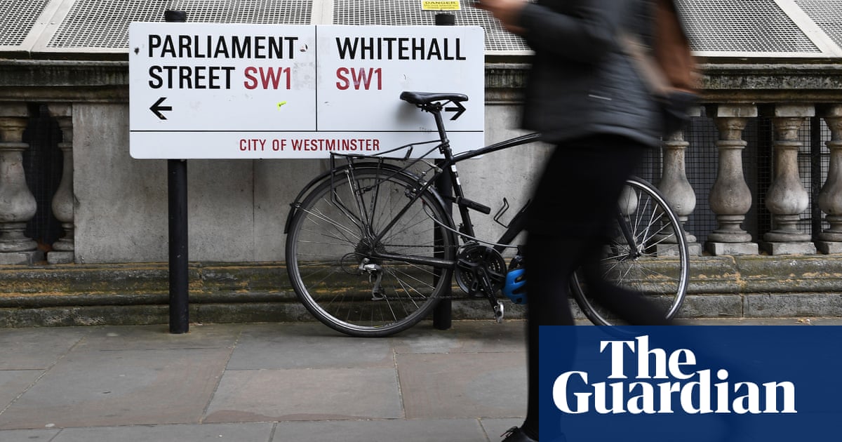 Civil service union tells PM: don't make our members break the law