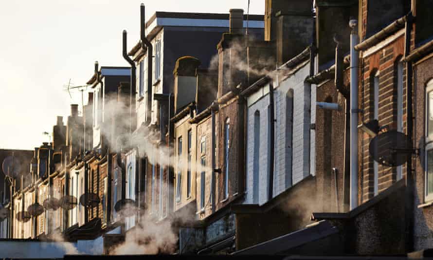 High gas prices mean the energy bills of people living in poorly insulated homes will rise by up to £246 a year, research shows.