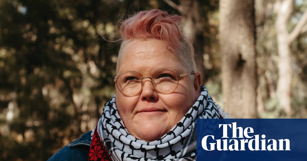 ‘My body is fat, not wrong’: how body neutrality – not positivity – helped me shed a lifetime of shame | Health & wellbeing ‘My body is fat, not wrong’: how body neutrality – not positivity – helped me shed a lifetime of shame | Health & wellbeing