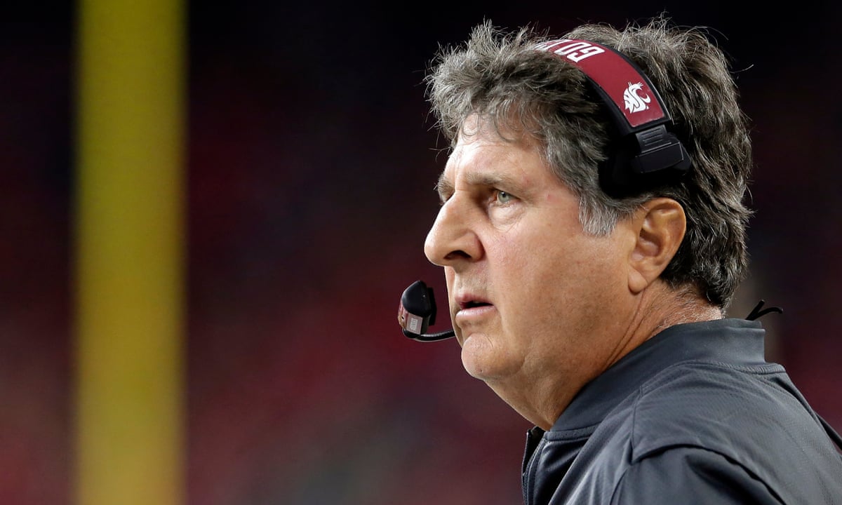College coach Leach set for 'listening sessions' after tweeting image of  noose | College football | The Guardian