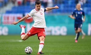 Robert Lewandowski takes an early shot.