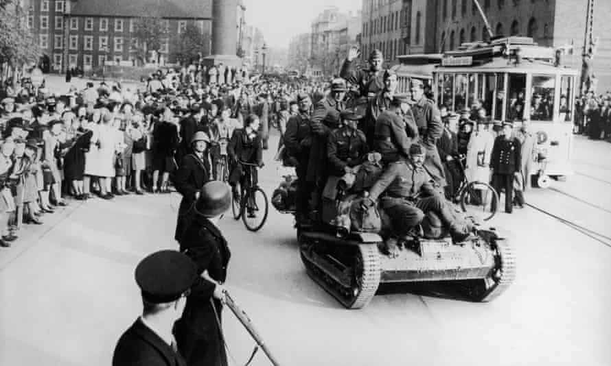 German troops retreat in Copenhagen in 1945.