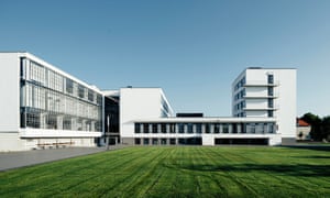Walter Gropiusâs Bauhaus building in Dessau.