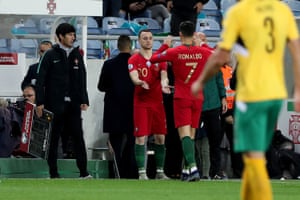 Jota comes on as a substitute for Cristiano Ronaldo in November 2019