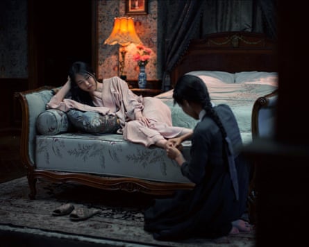 Min-hee Kim and Kim Tae-ri in The Handmaiden