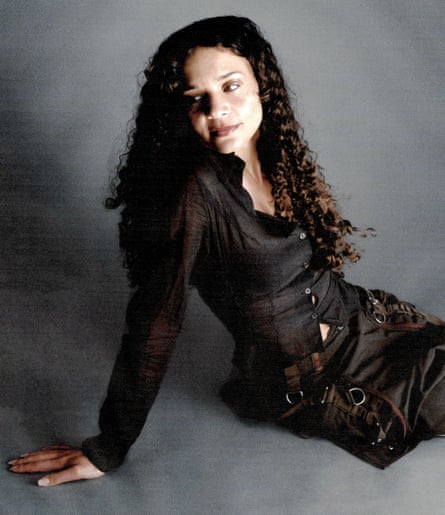 Erika de Casier.